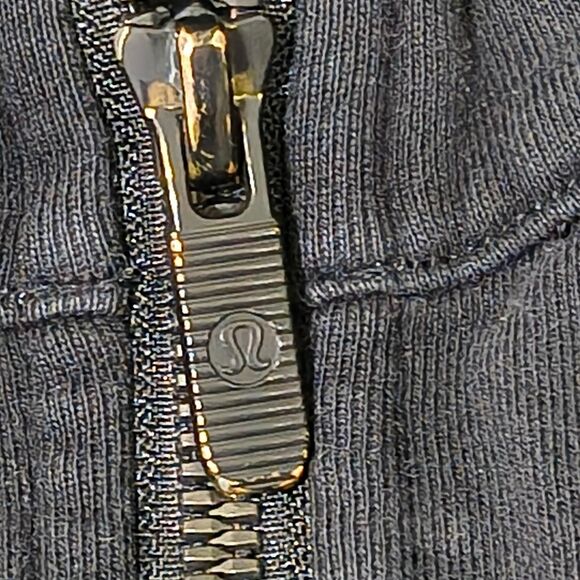 Lululemon Women's Black Hoodie - Picture 3 of 6